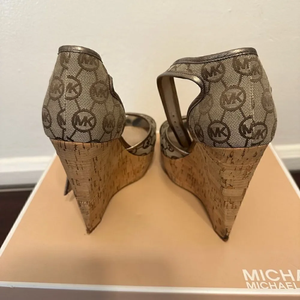 Michael Kors platform iconic lightweight gold cork wedge sandal size 7 - Picture 4 of 10